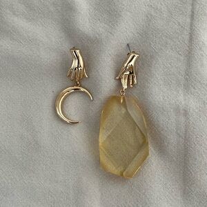🖤3 for 30🖤 & Other Stories Gold Hand Moon and Resin Earrings